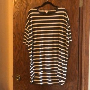 LuLaRoe Irma Tunic Grey and White Stripe Large